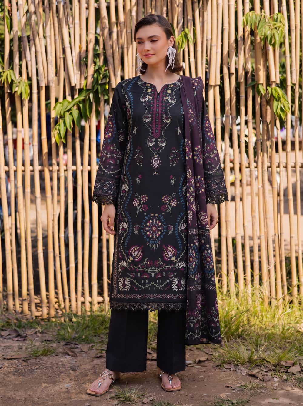 SAFWA PARAHA VOL 44 3 Piece Lawn collection BTM108